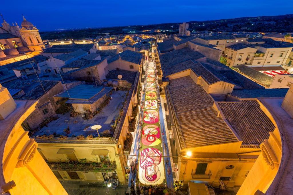 Biddiccia Home In Sicily Noto Exterior photo